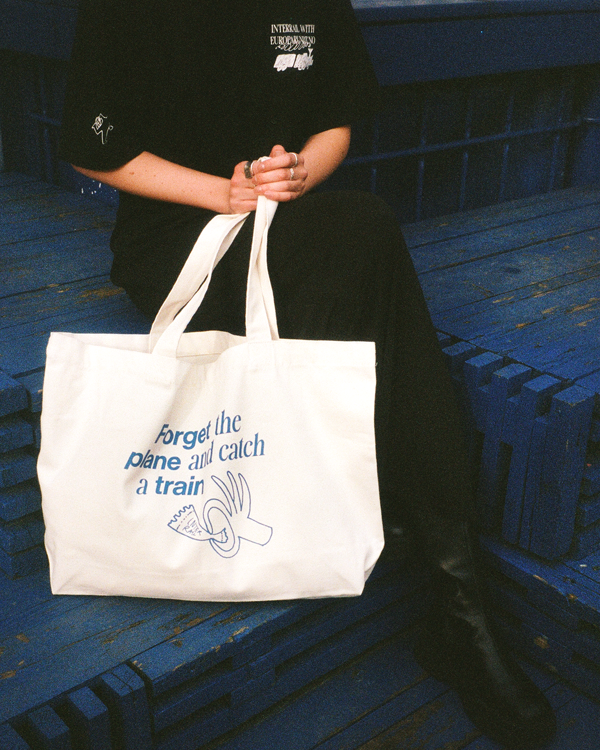 CATCH A TRAIN BAG (BLUE)